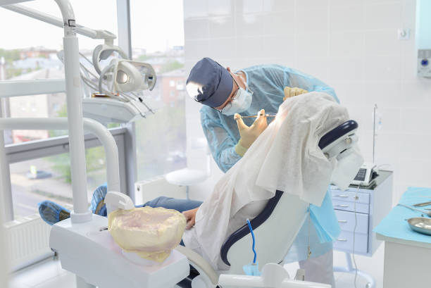 Best Emergency Tooth Extraction in Effingham, IL